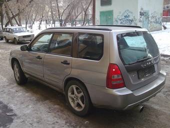 2004 Subaru Forester Photos