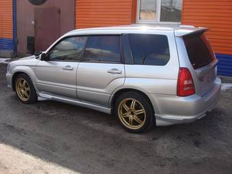 2004 Subaru Forester Photos