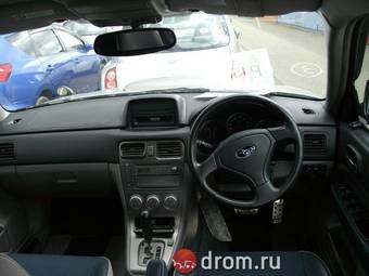 2004 Subaru Forester Pictures