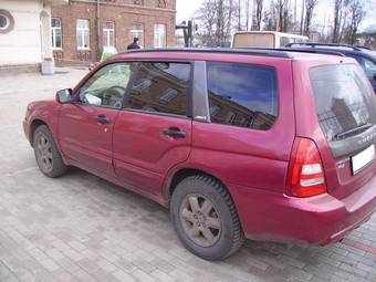 2004 Subaru Forester Photos