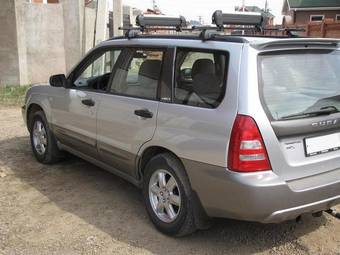 2004 Subaru Forester Pictures