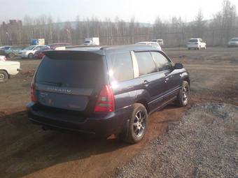 2004 Subaru Forester Photos