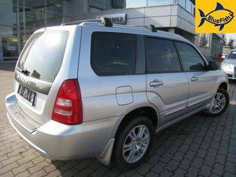 2004 Subaru Forester Images