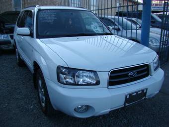 2004 Subaru Forester Photos