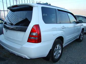 2004 Subaru Forester Photos