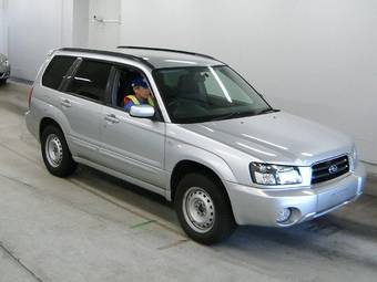 2004 Subaru Forester Photos