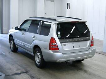 2004 Subaru Forester Photos