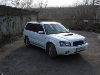 2004 Subaru Forester Photos