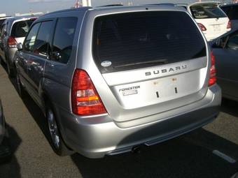 2004 Subaru Forester Pictures