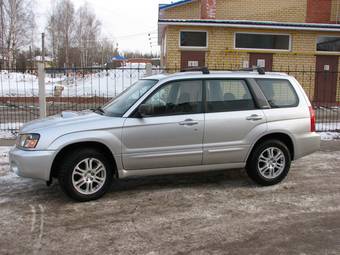 2004 Subaru Forester Photos