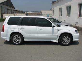 2004 Subaru Forester Photos