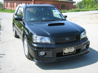 2004 Subaru Forester Photos