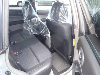 2004 Subaru Forester Photos