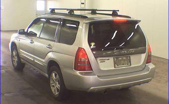 2004 Subaru Forester Photos