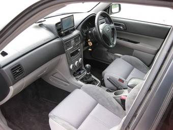 2004 Subaru Forester Pictures