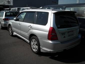 2004 Subaru Forester Photos