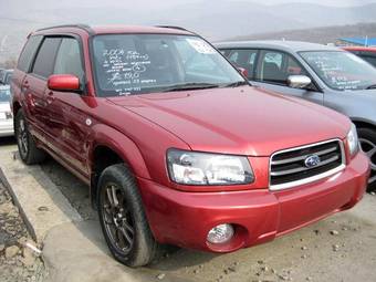 2004 Subaru Forester Photos