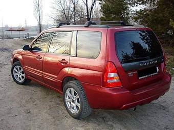 2004 Subaru Forester Photos