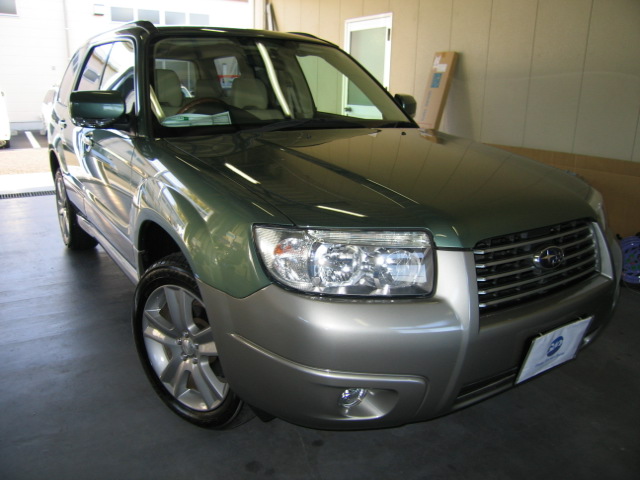 2005 Subaru Forester Pictures