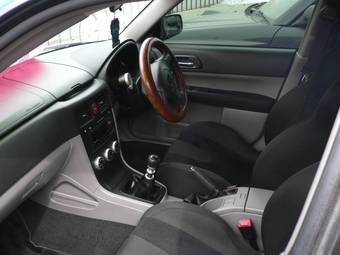 2005 Subaru Forester Pics