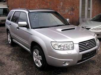 2005 Subaru Forester Photos