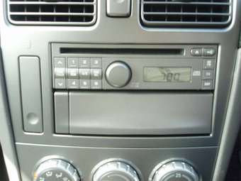 2005 Subaru Forester Pics