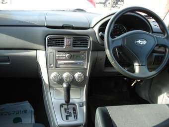2005 Subaru Forester Pictures