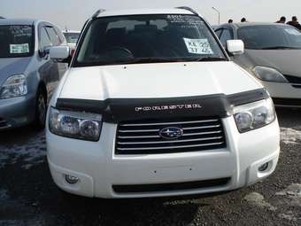2005 Subaru Forester Pics