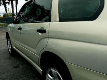 2005 Subaru Forester Images