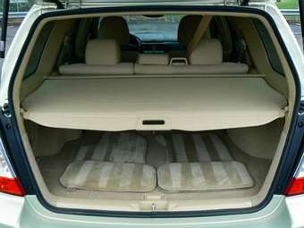 2005 Subaru Forester Pictures