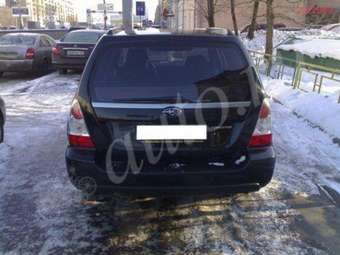 2005 Subaru Forester Photos