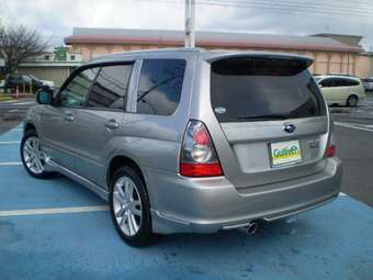 2005 Subaru Forester Images