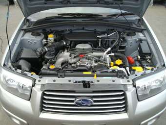 2005 Subaru Forester Photos