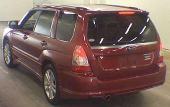 2005 Subaru Forester Pictures