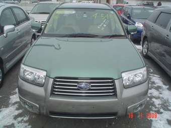 2005 Subaru Forester Images