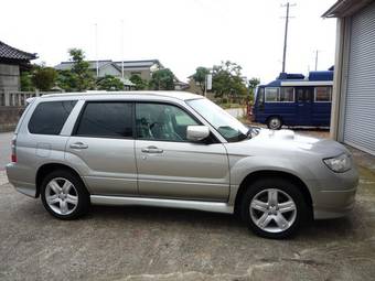 2005 Subaru Forester Photos