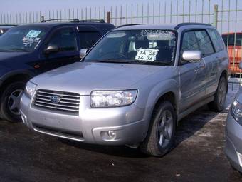 2005 Subaru Forester Pictures