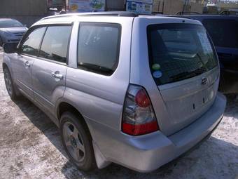 2005 Subaru Forester Photos