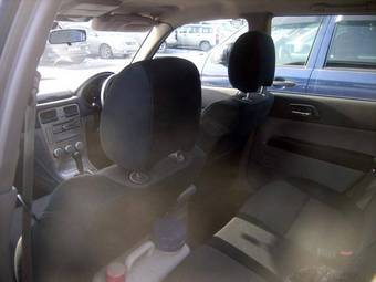 2005 Subaru Forester Pictures