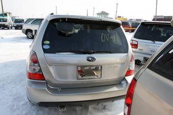 2005 Subaru Forester Pictures