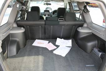 2005 Subaru Forester Pictures