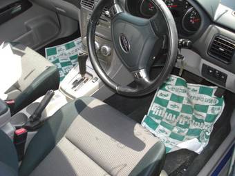 2005 Subaru Forester Pictures