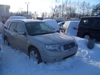 2005 Subaru Forester Photos