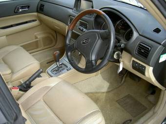 2005 Subaru Forester Pictures