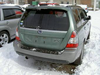 2005 Subaru Forester Photos