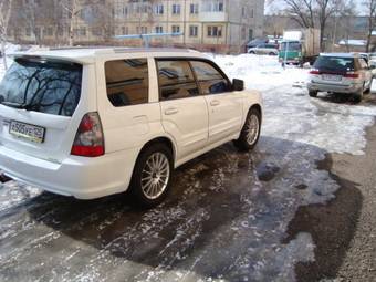 2005 Subaru Forester Pictures