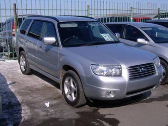 2005 Subaru Forester Pictures