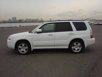 2005 Subaru Forester Pictures