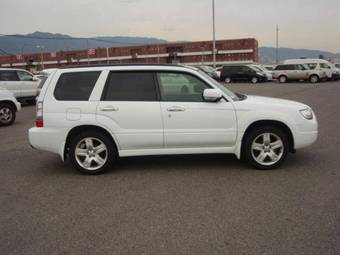 2005 Subaru Forester Photos