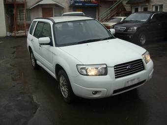 2005 Subaru Forester Pictures